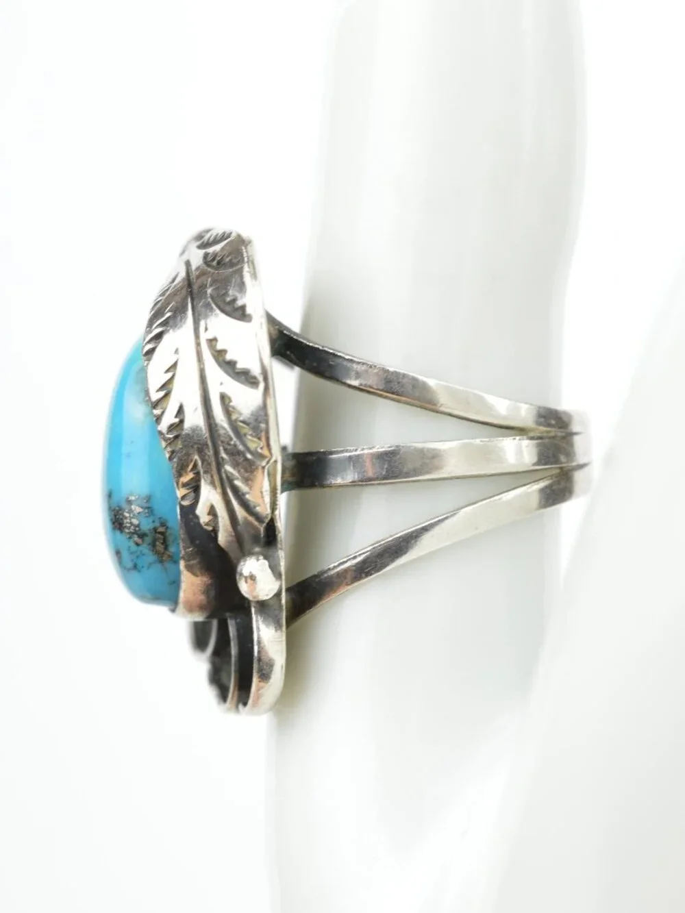 Vintage Navajo Kingman Turquoise Sterling Silver Shadowbox Feather Ring Size 8